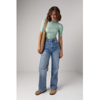 Жіноча вкорочена водолазка з коротким рукавом  м'ятний колір