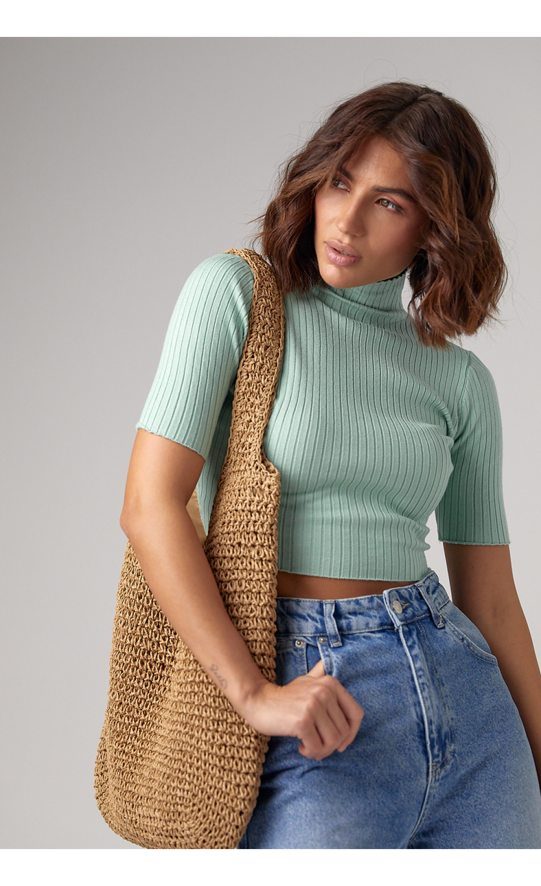 Жіноча вкорочена водолазка з коротким рукавом  м'ятний колір