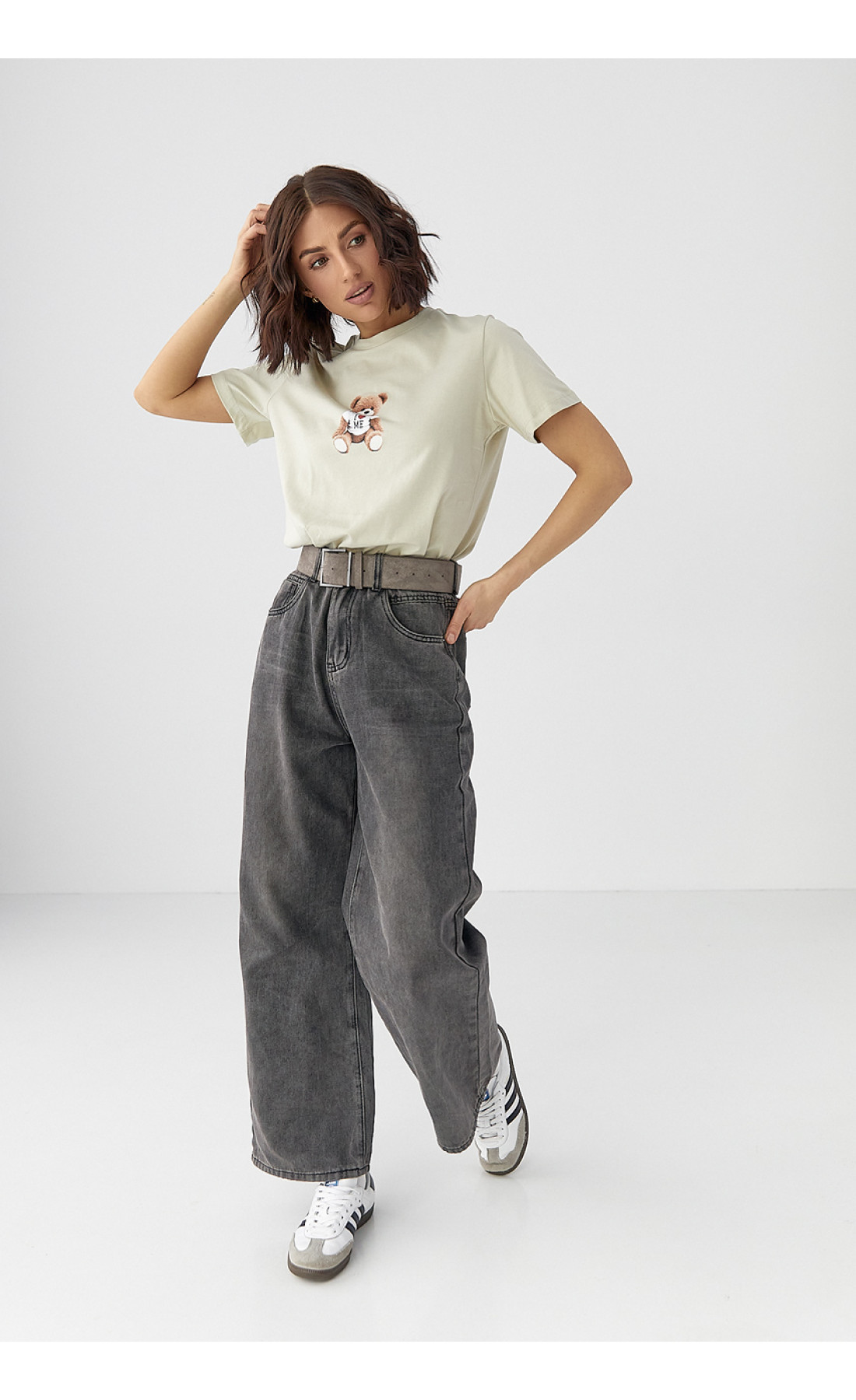 Жіноча футболка з принтом ведмедика  меланж колір