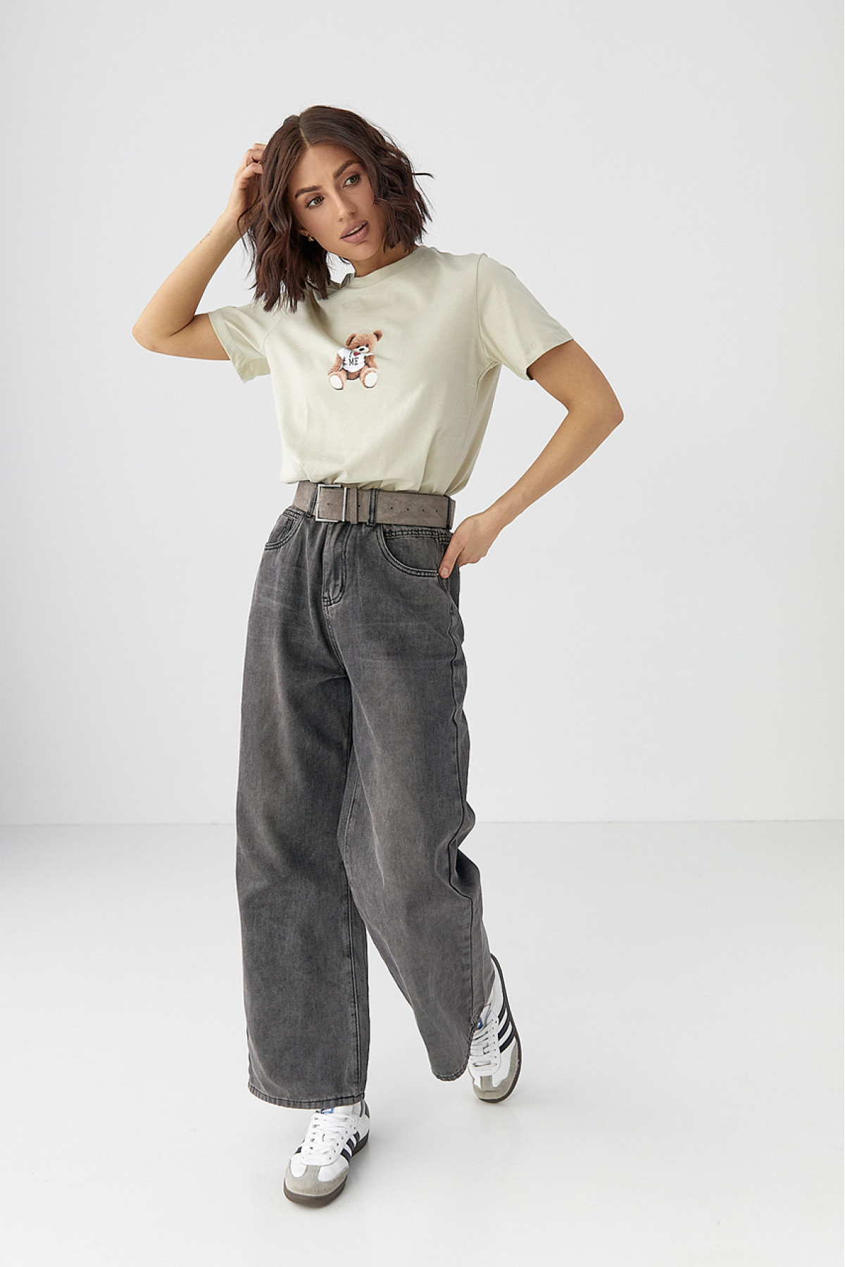 Жіноча футболка з принтом ведмедика  меланж колір