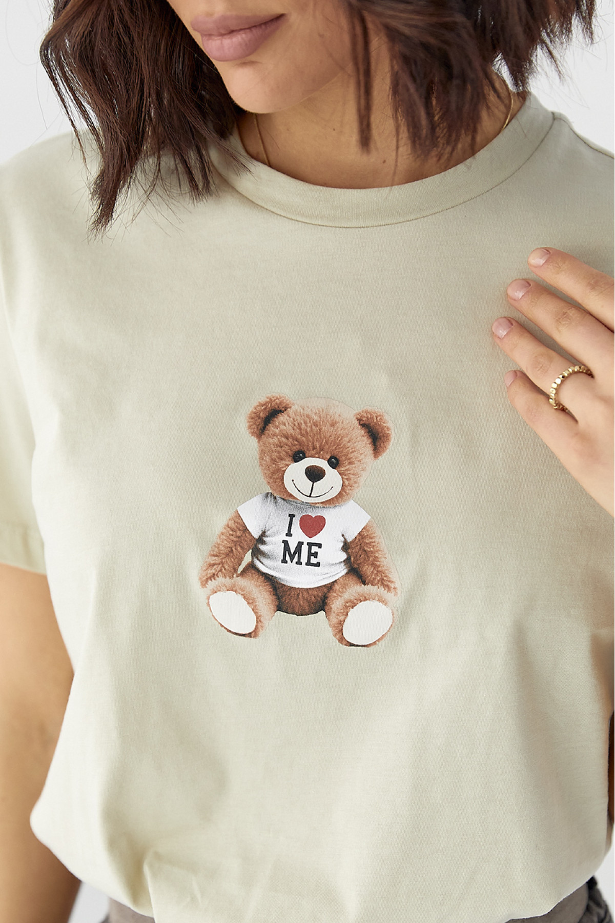 Жіноча футболка з принтом ведмедика  меланж колір