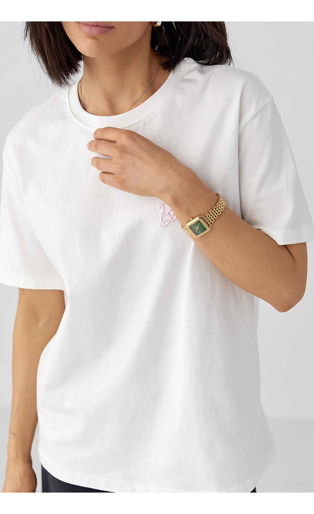 Трикотажна футболка з написом Barbie  молочний колір