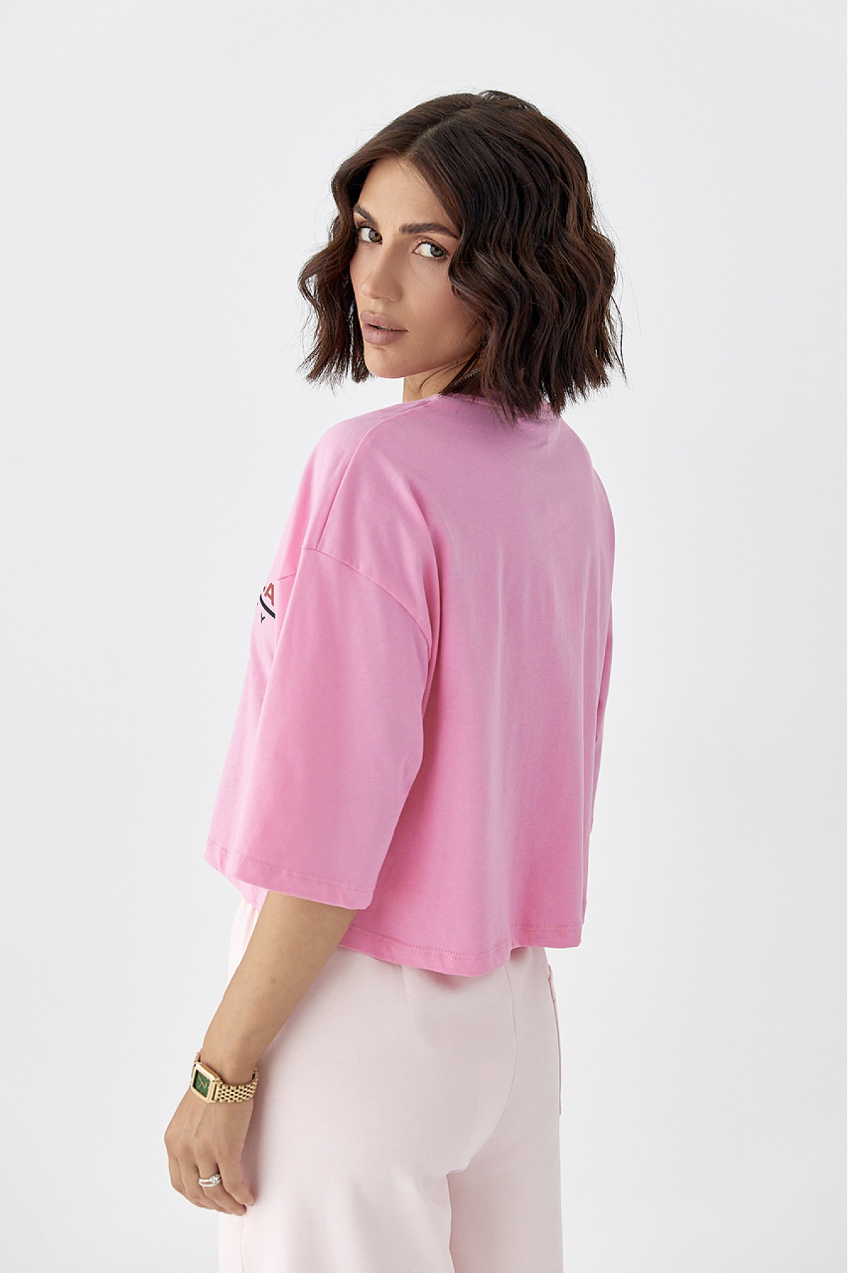 Укорочена футболка вільного крою  рожевий колір
