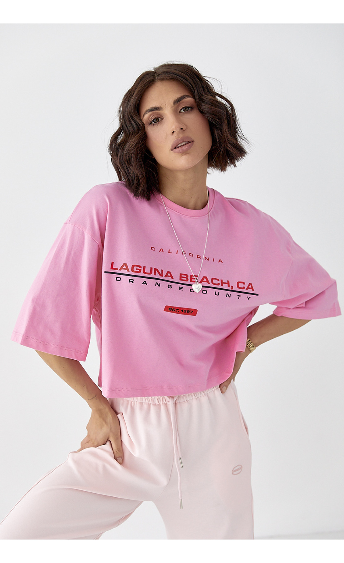 Укорочена футболка вільного крою  рожевий колір