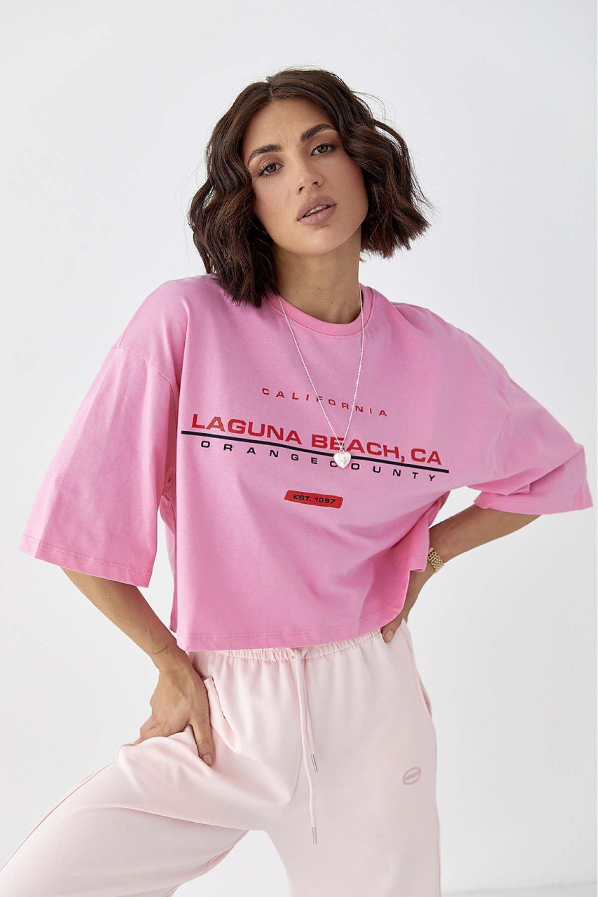 Укорочена футболка вільного крою  рожевий колір