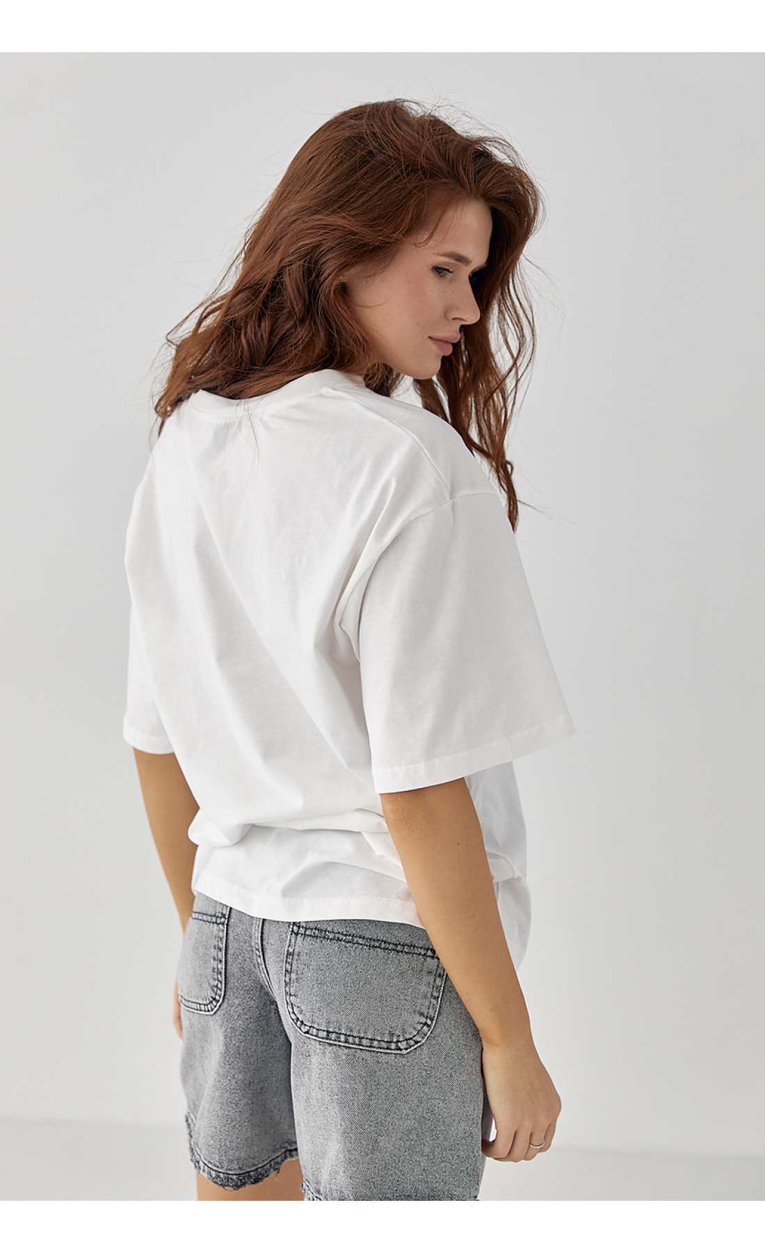 Футболка оверсайз із принтом лимона  білий колір