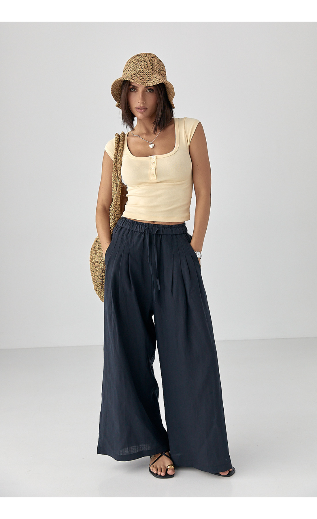 Приталена футболка на ґудзиках  лимонний колір