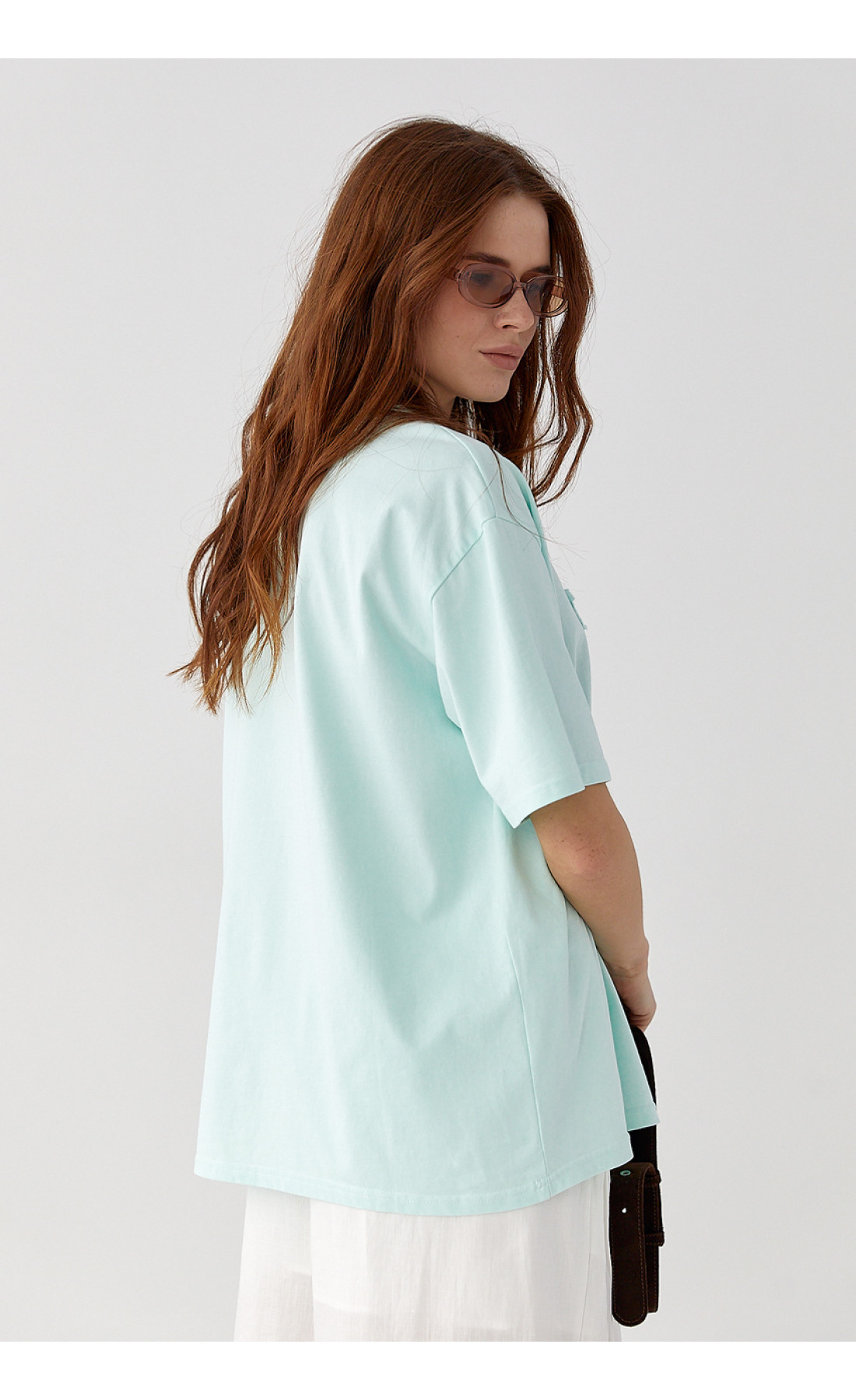 Футболка вільного крою з вишитим написом  бірюзовий колір