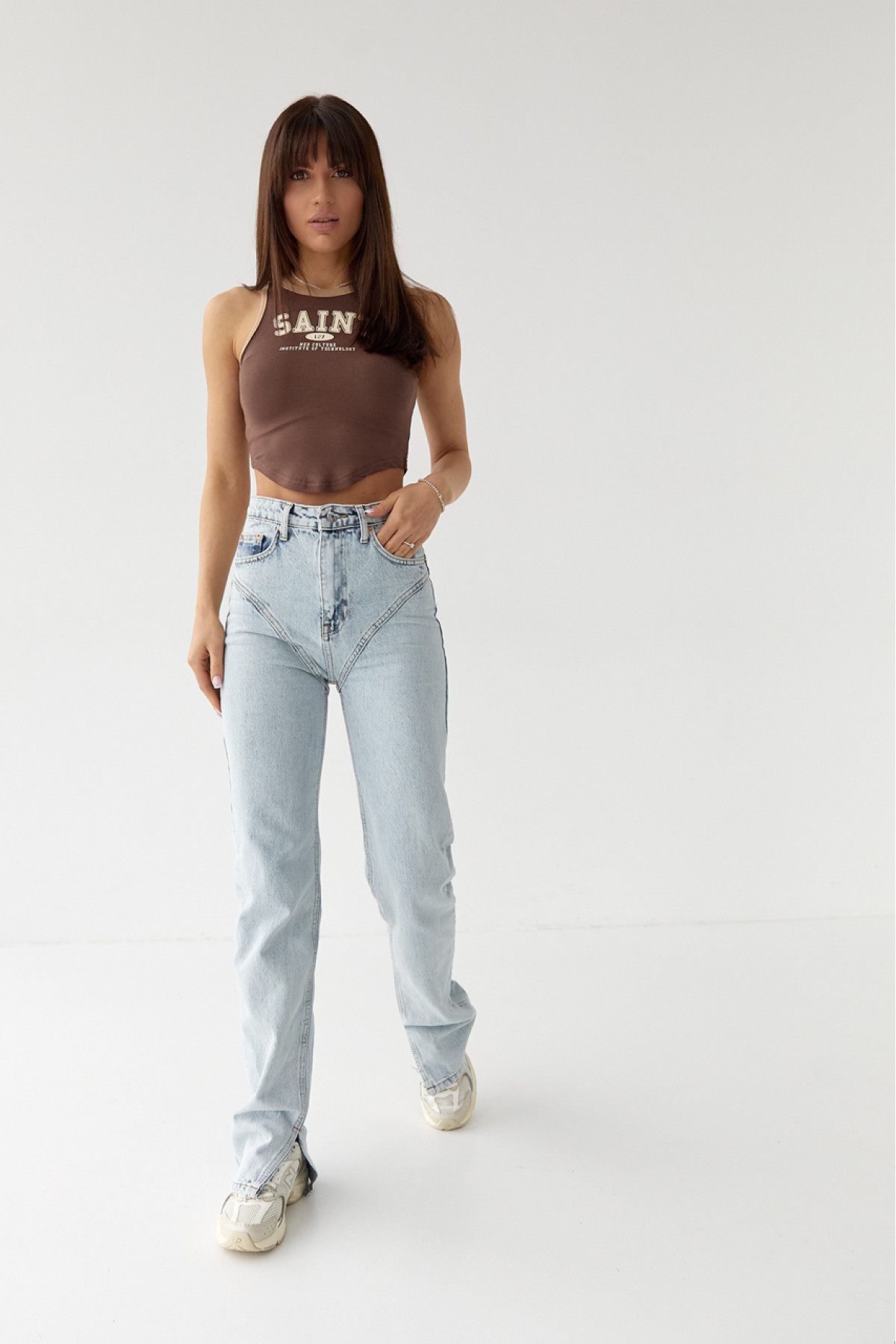 Джинси з високою талією та фігурною кокеткою  небесноблакитний колір