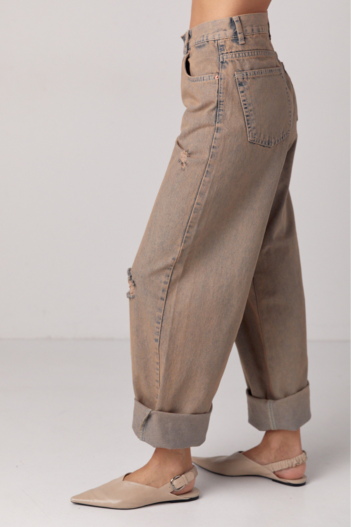 Джинси baggy з рваними елементами  кавовий колір