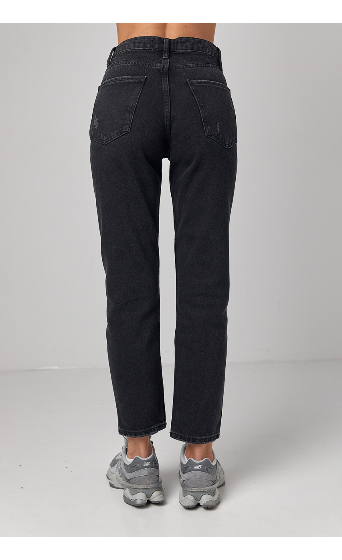 Укорочені жіночі жіночі джинси МОМ  чорний колір