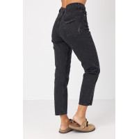 Жіночі жіночі джинси МОМ із рваним декором на кишенях  чорний колір