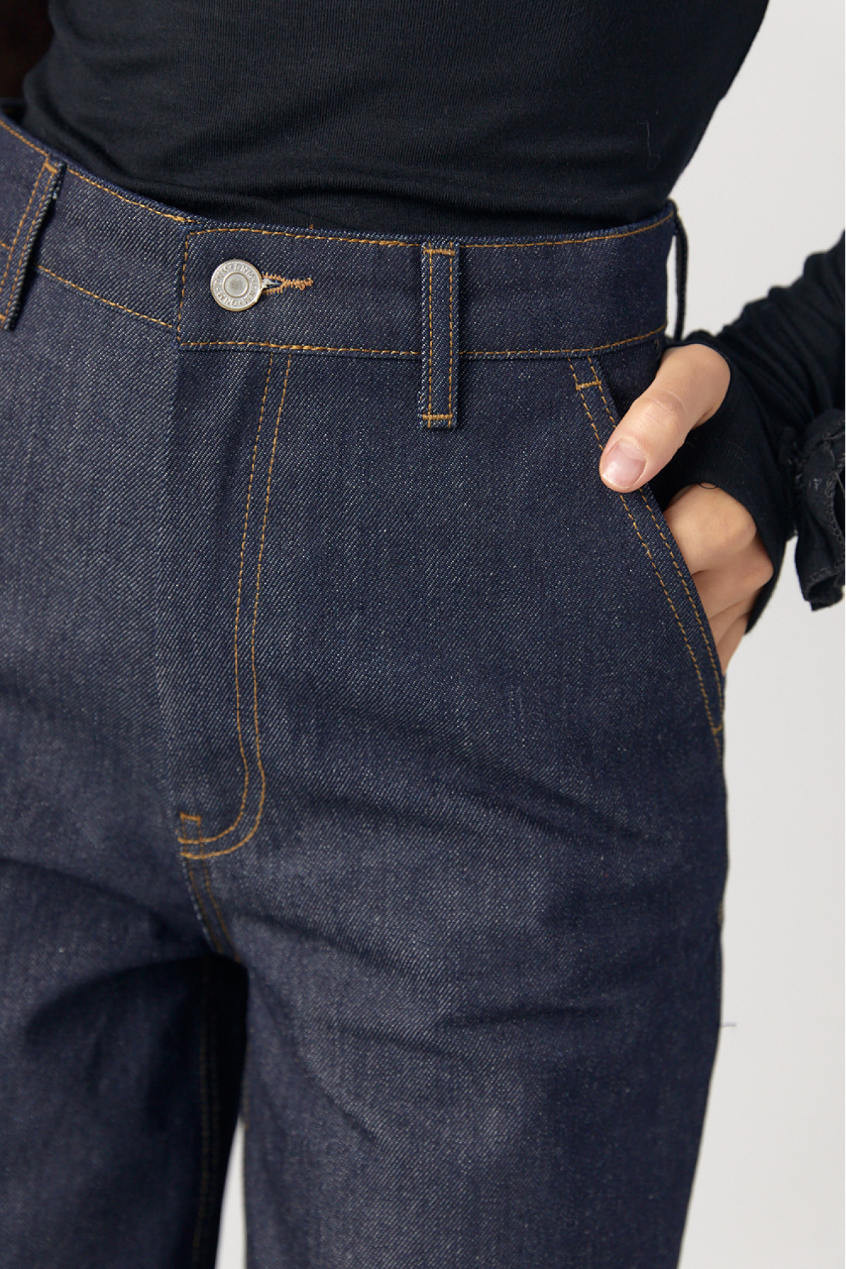 Жіночі широкі жіночі джинси прямого крою  темносиній колір