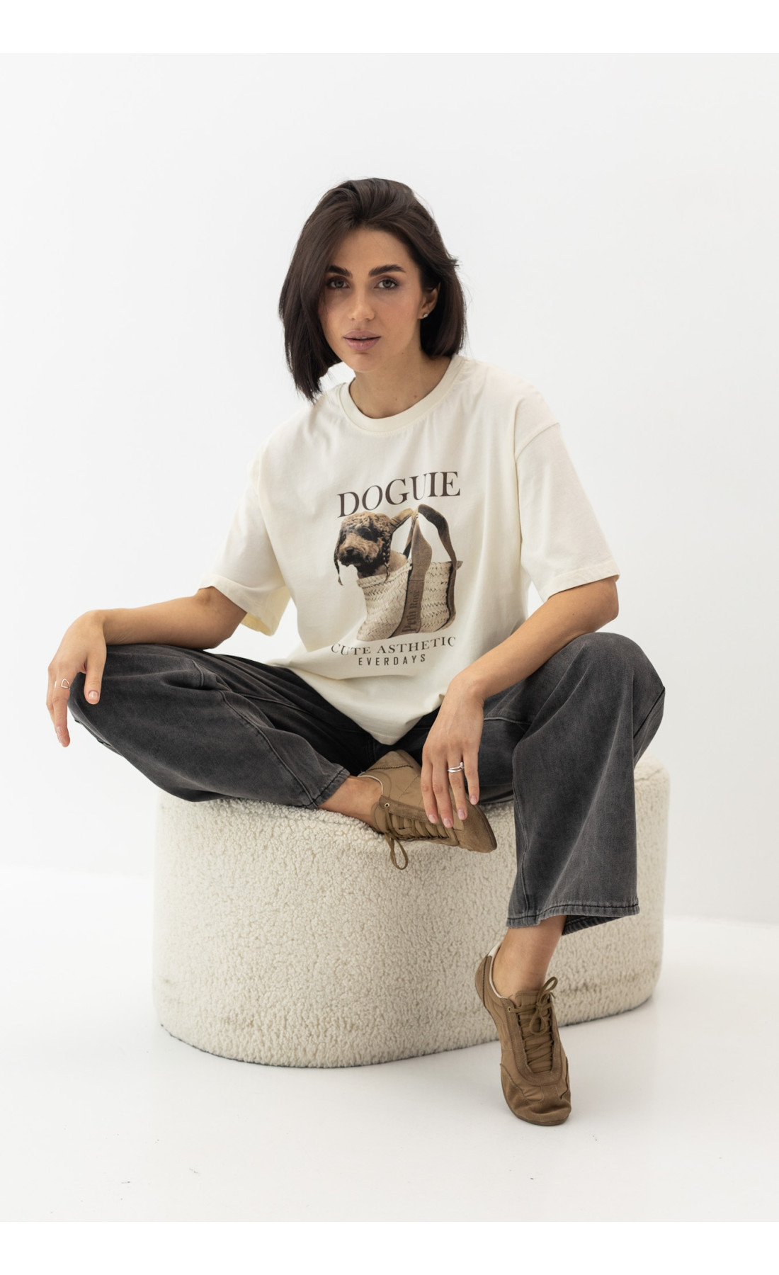 Жіночі жіночі джинси Straight у комплекті із замшевим ременем  чорний колір