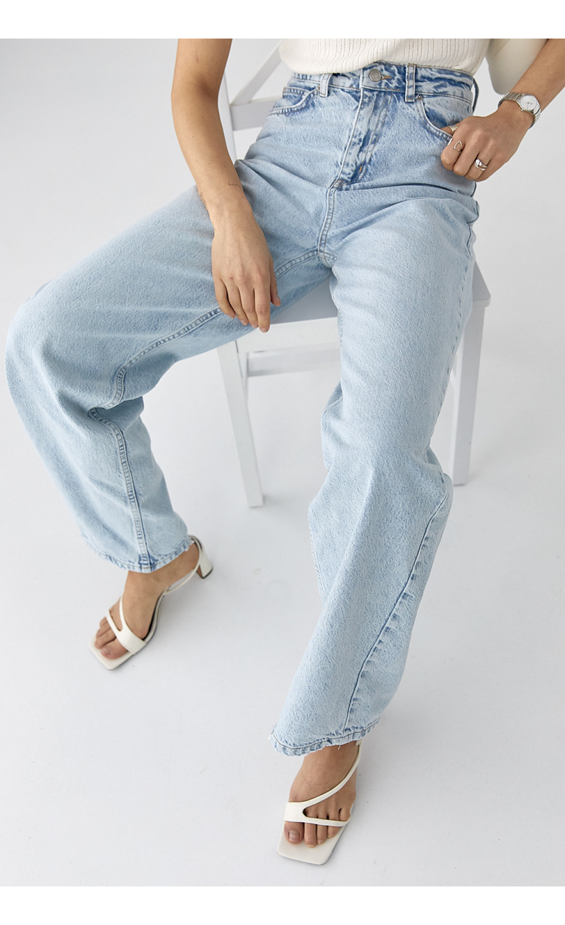 Прямі широкі жіночі жіночі джинси  блакитний колір