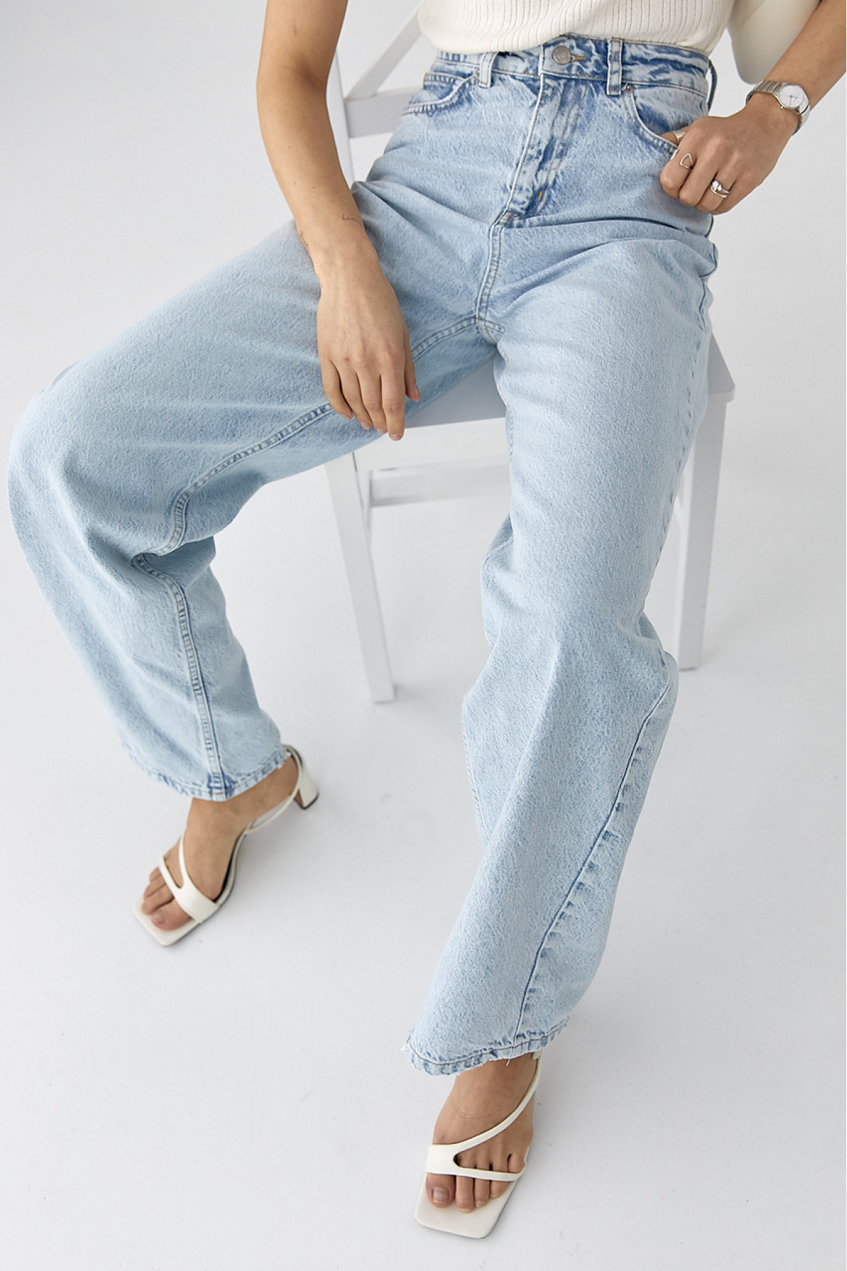 Прямі широкі жіночі жіночі джинси  блакитний колір