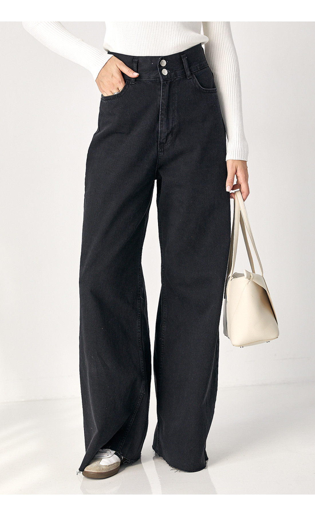 Чорні жіночі джинси Palazzo з необробленим низом  чорний колір