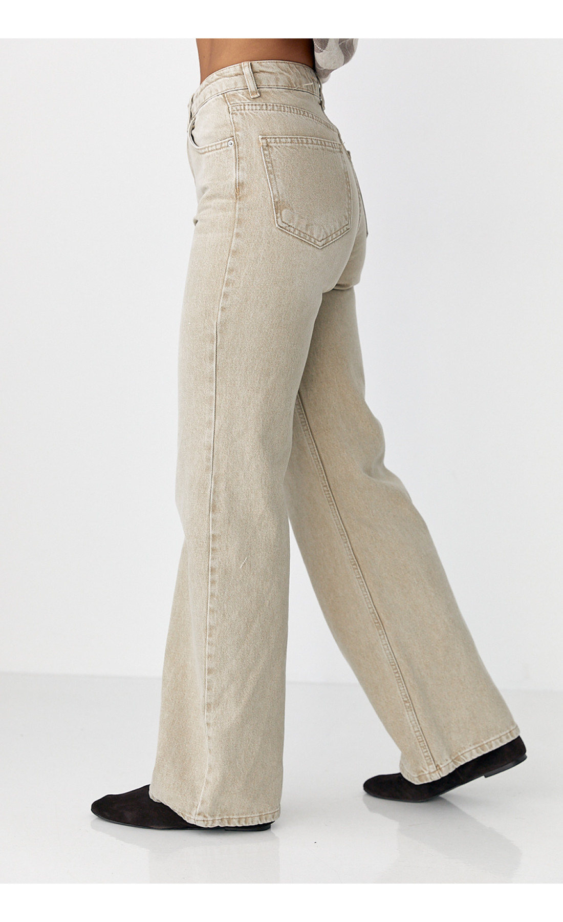 Широкі прямі жіночі джинси з високою посадкою  бежевий колір