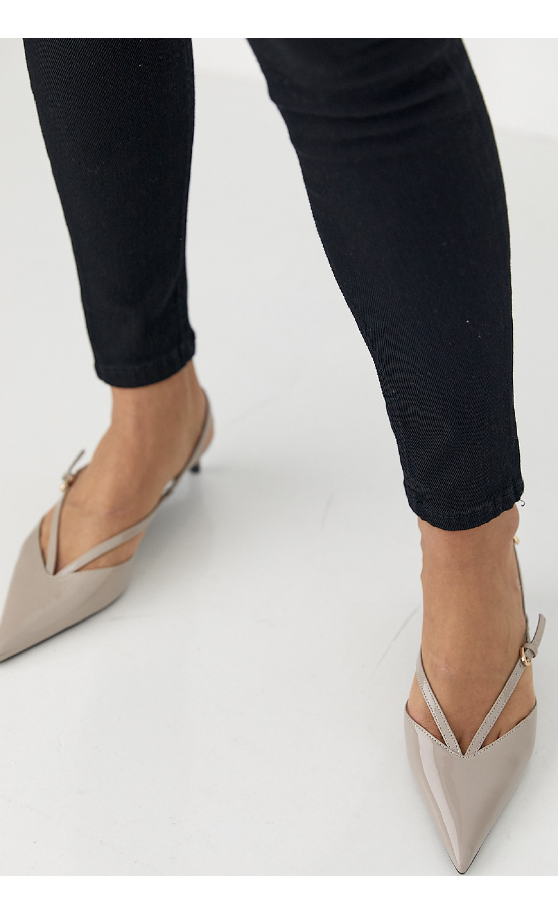 Облягаючі жіночі джинси Skinny  чорний колір