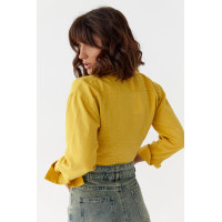 Жіноча вкорочена блузка на запах  гірчичний колір