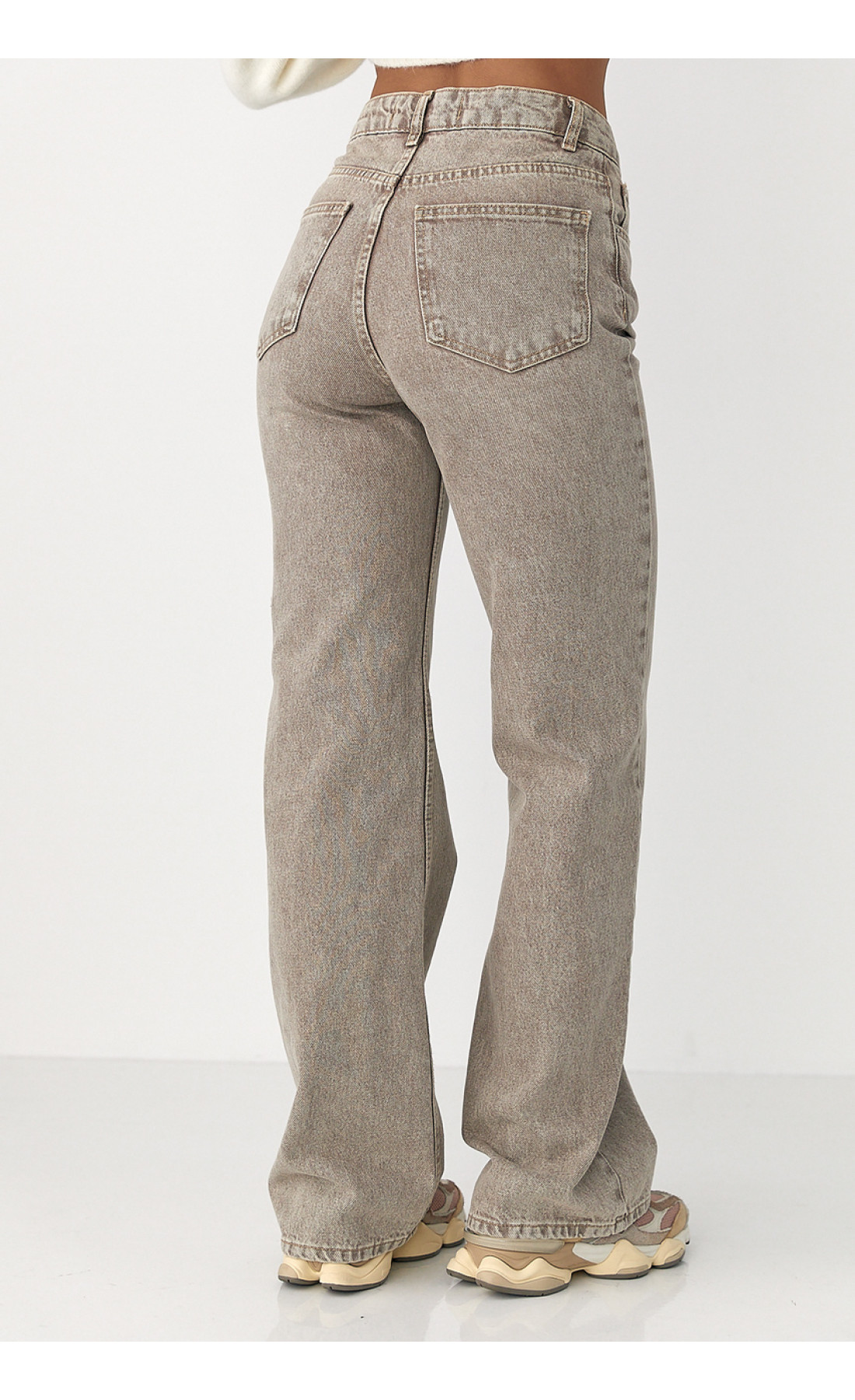 Широкі прямі жіночі джинси з високою посадкою  кавовий колір