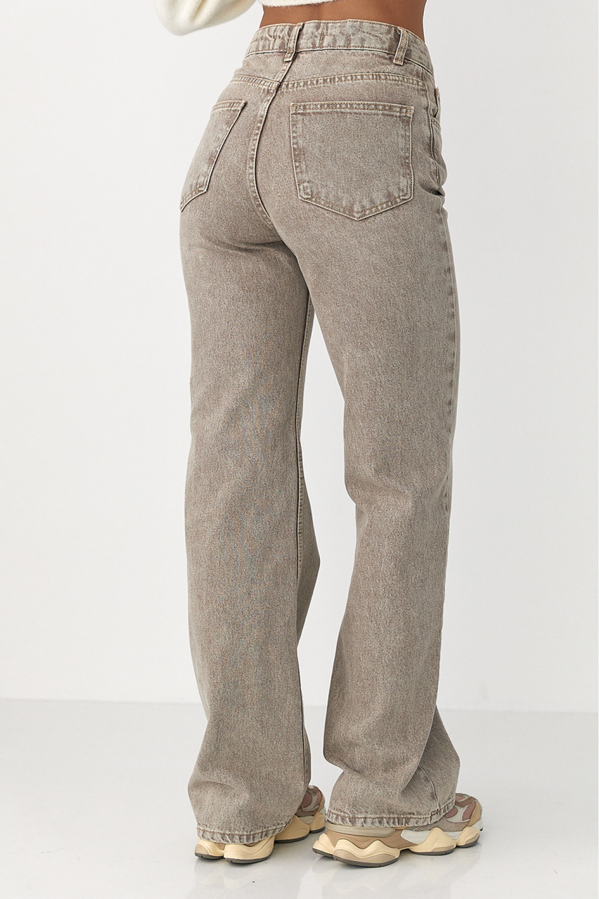 Широкі прямі жіночі джинси з високою посадкою  кавовий колір