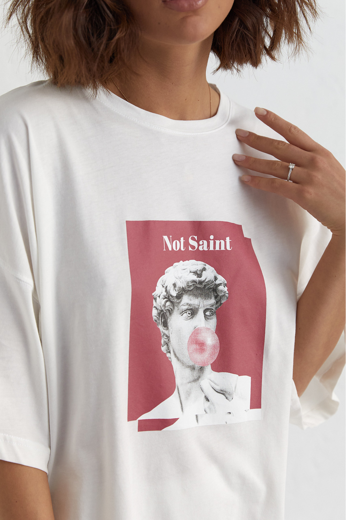 Жіночий костюм з футболкою oversize та велосипедками  молочний колір