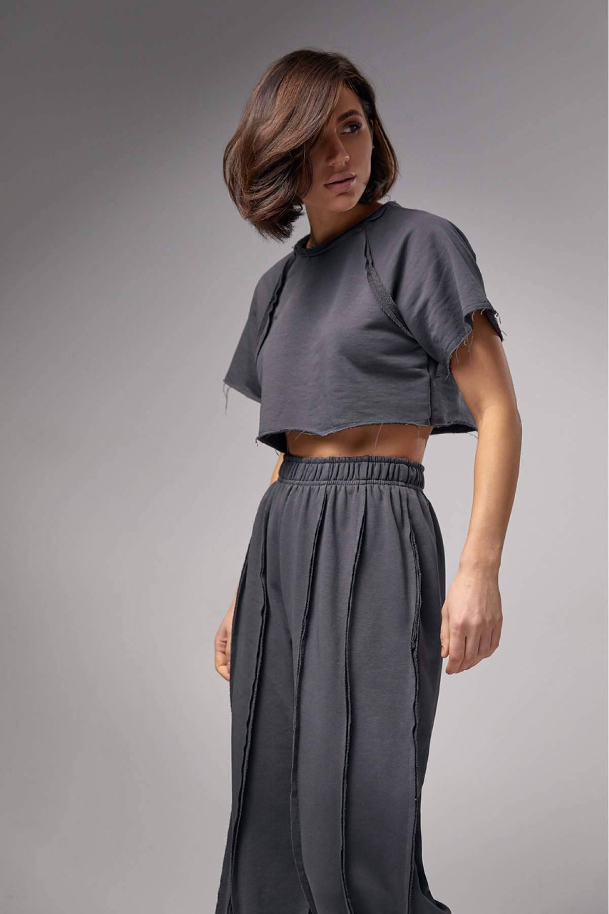 Жіночий трикотажний костюм у стилі grunge  темносірий колір