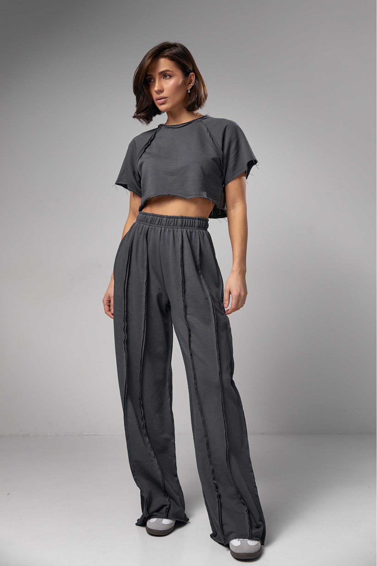 Жіночий трикотажний костюм у стилі grunge  темносірий колір