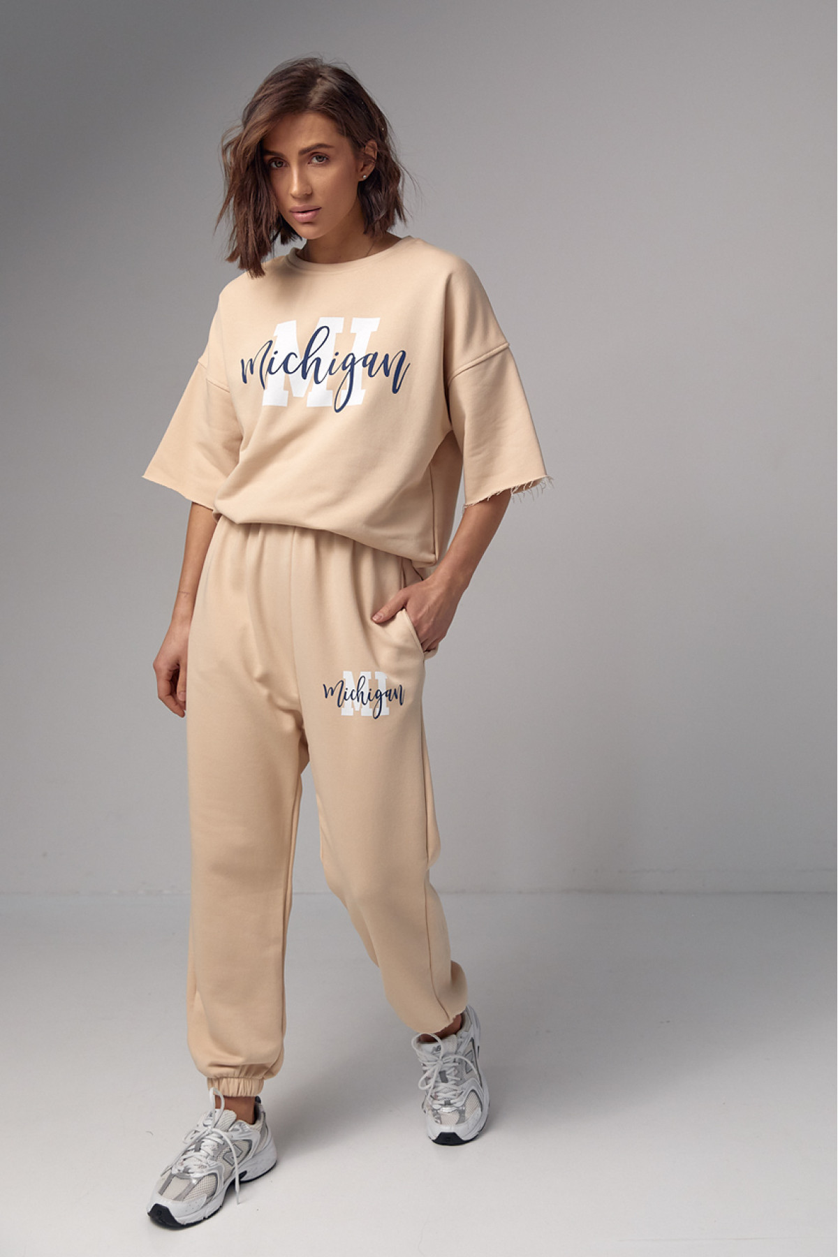 Жіночий спортивний костюм з написом ichigan  кремовий колір