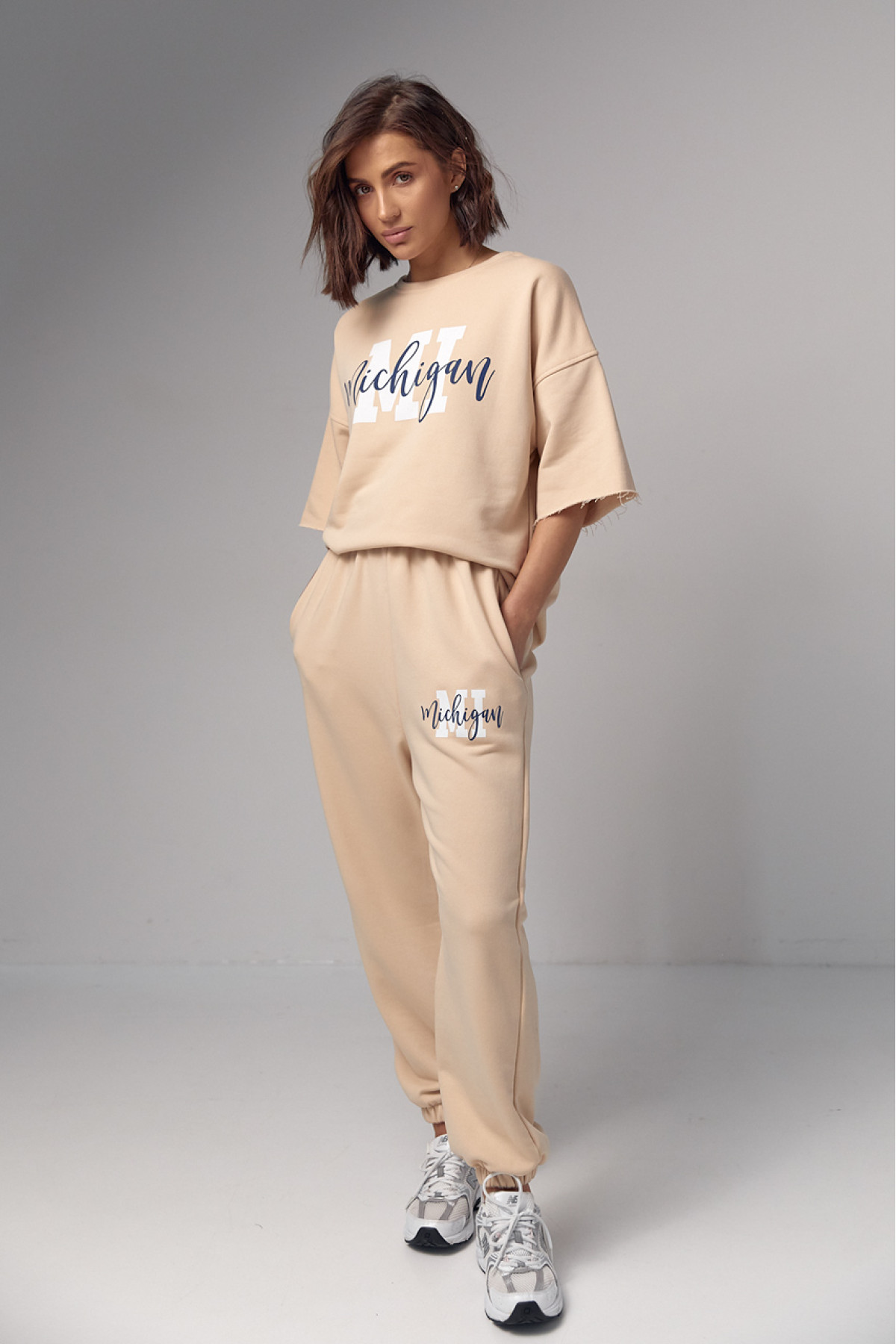 Жіночий спортивний костюм з написом ichigan  кремовий колір