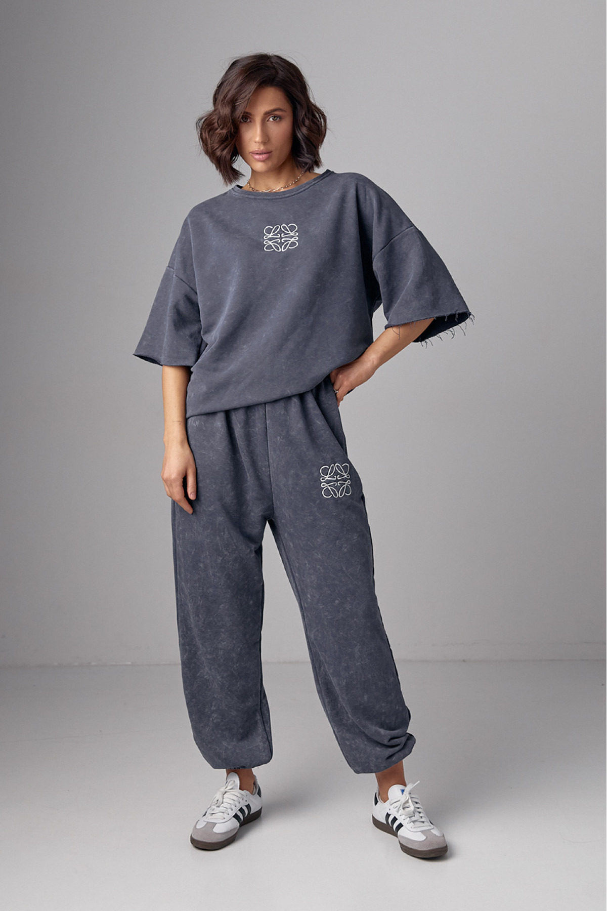 Спортивний костюм тайдай з вишивкою  сірий колір