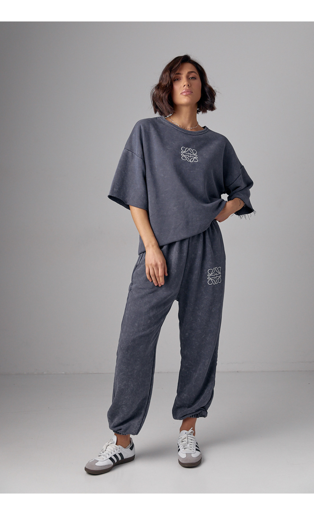 Спортивний костюм тайдай з вишивкою  сірий колір