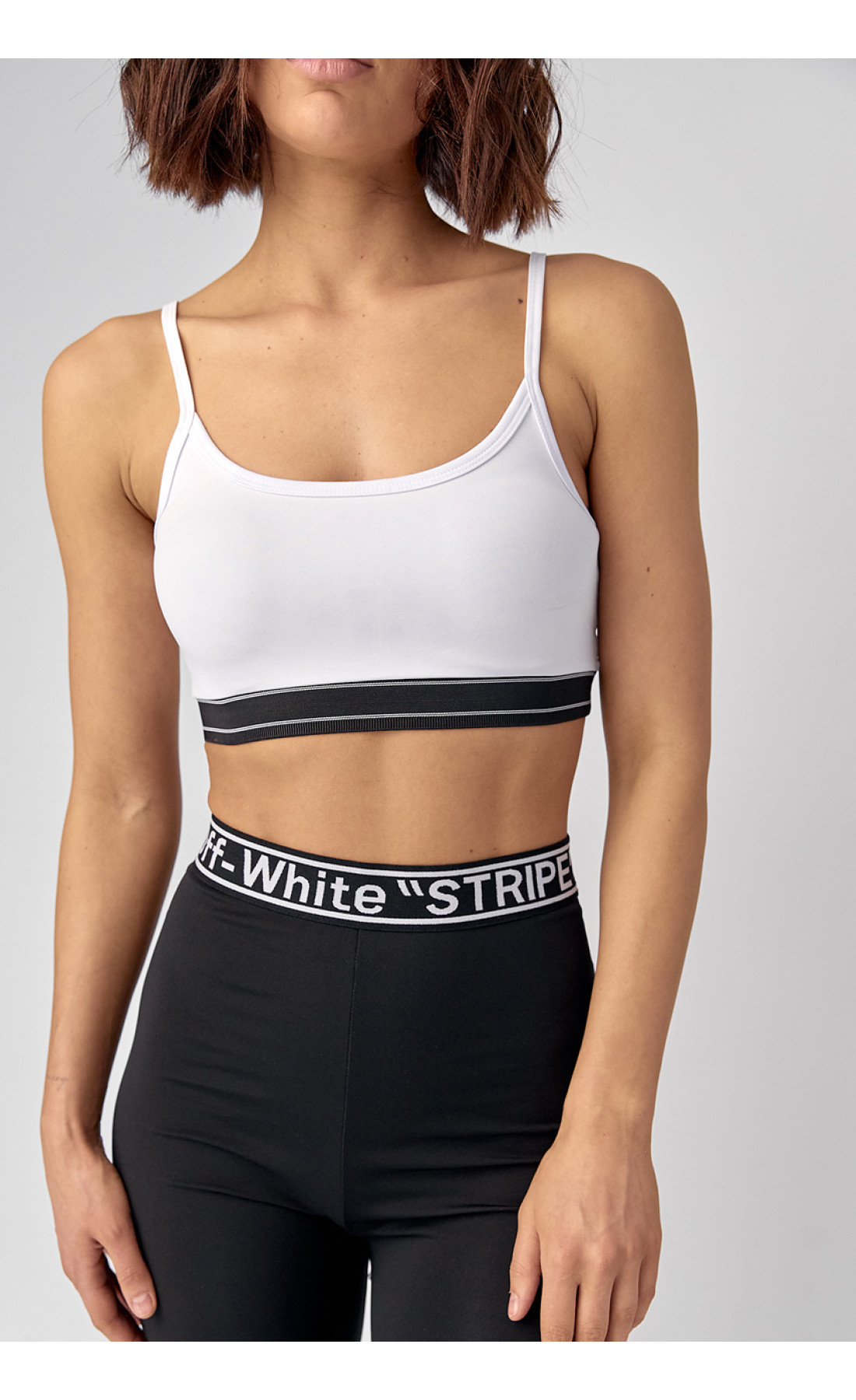 Жіночий костюм з велосипедними шортами та топом  чорний колір