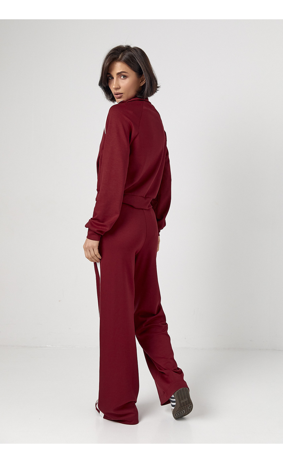 Спортивний костюм з ведмедиком із термостразів  бордо колір