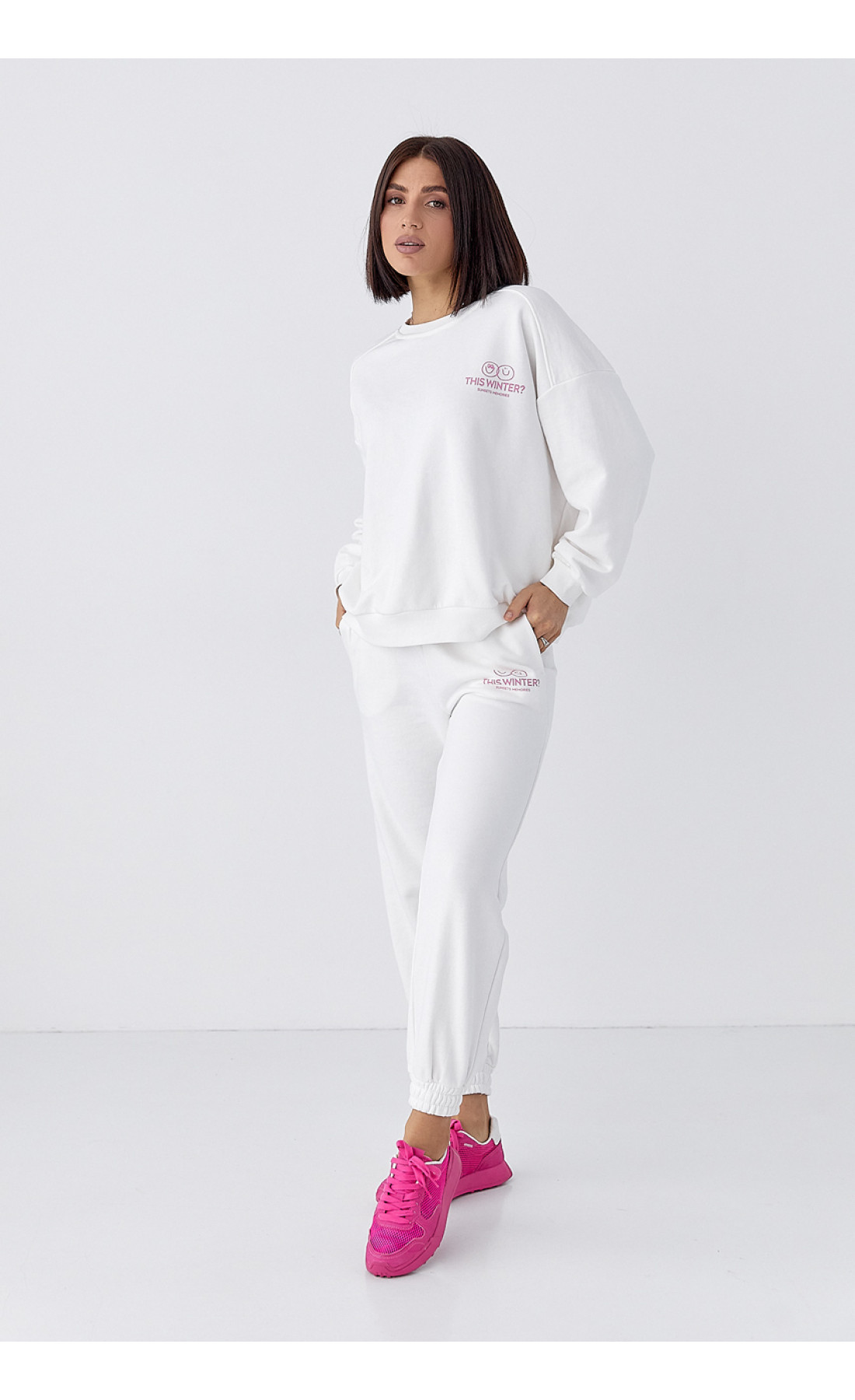 Жіночий спортивний костюм із джогерами та світшотом  молочний колір