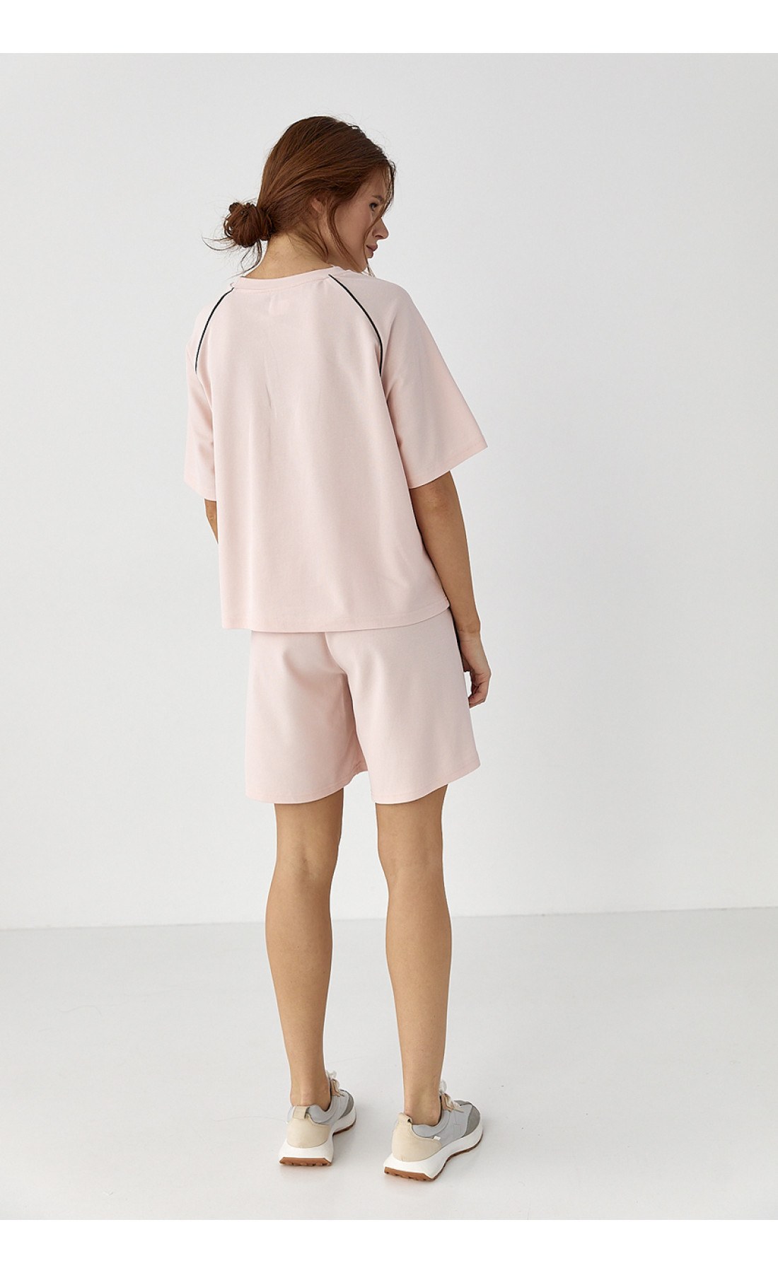 Спортивний костюм із шортами  пудра колір