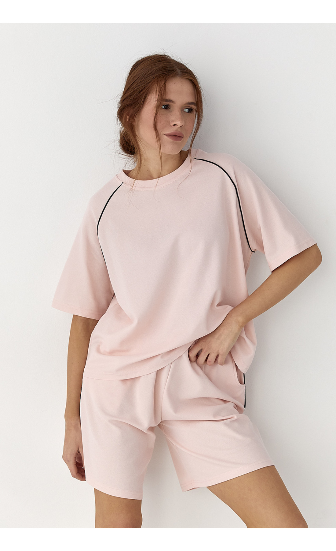 Спортивний костюм із шортами  пудра колір