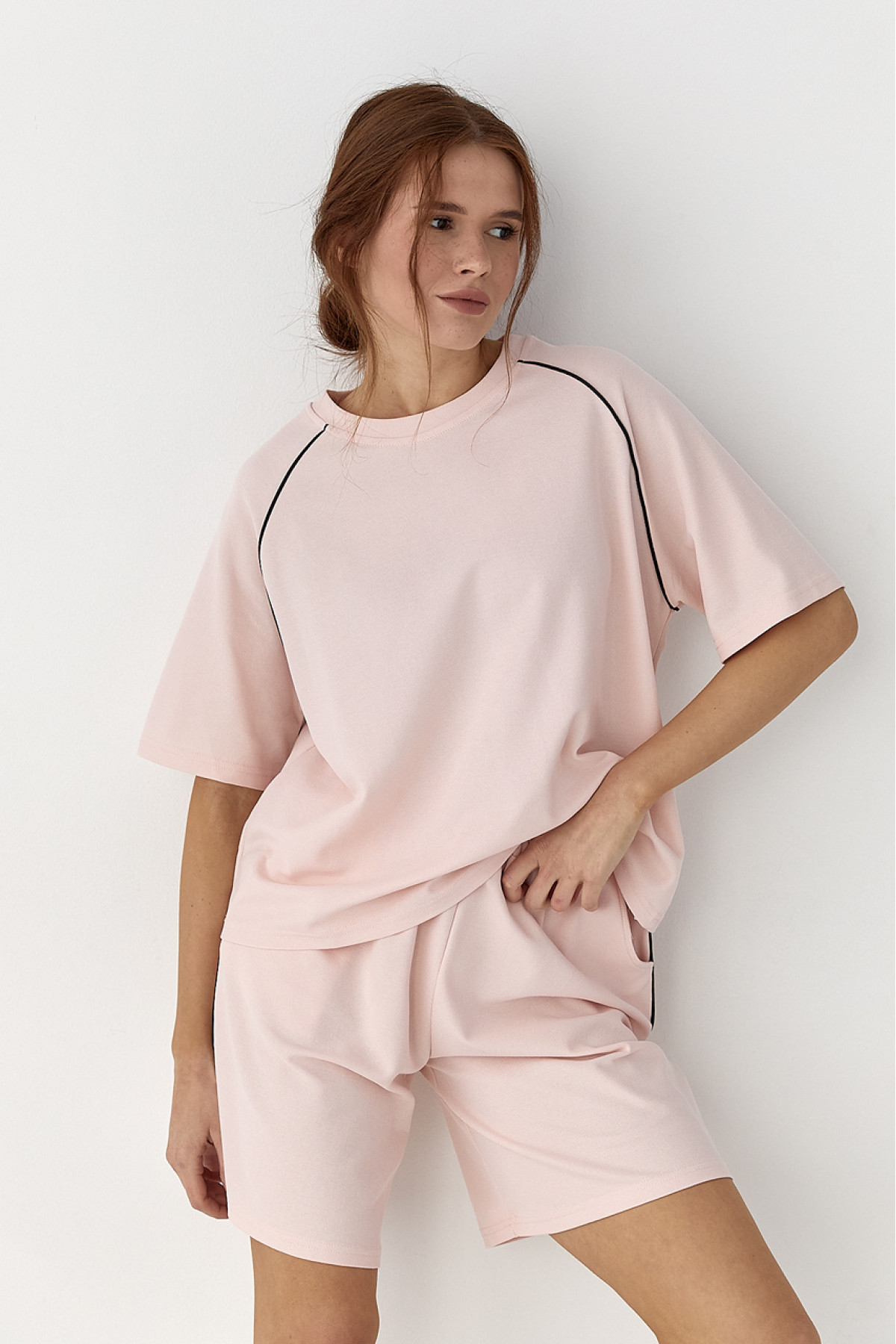 Спортивний костюм із шортами  пудра колір