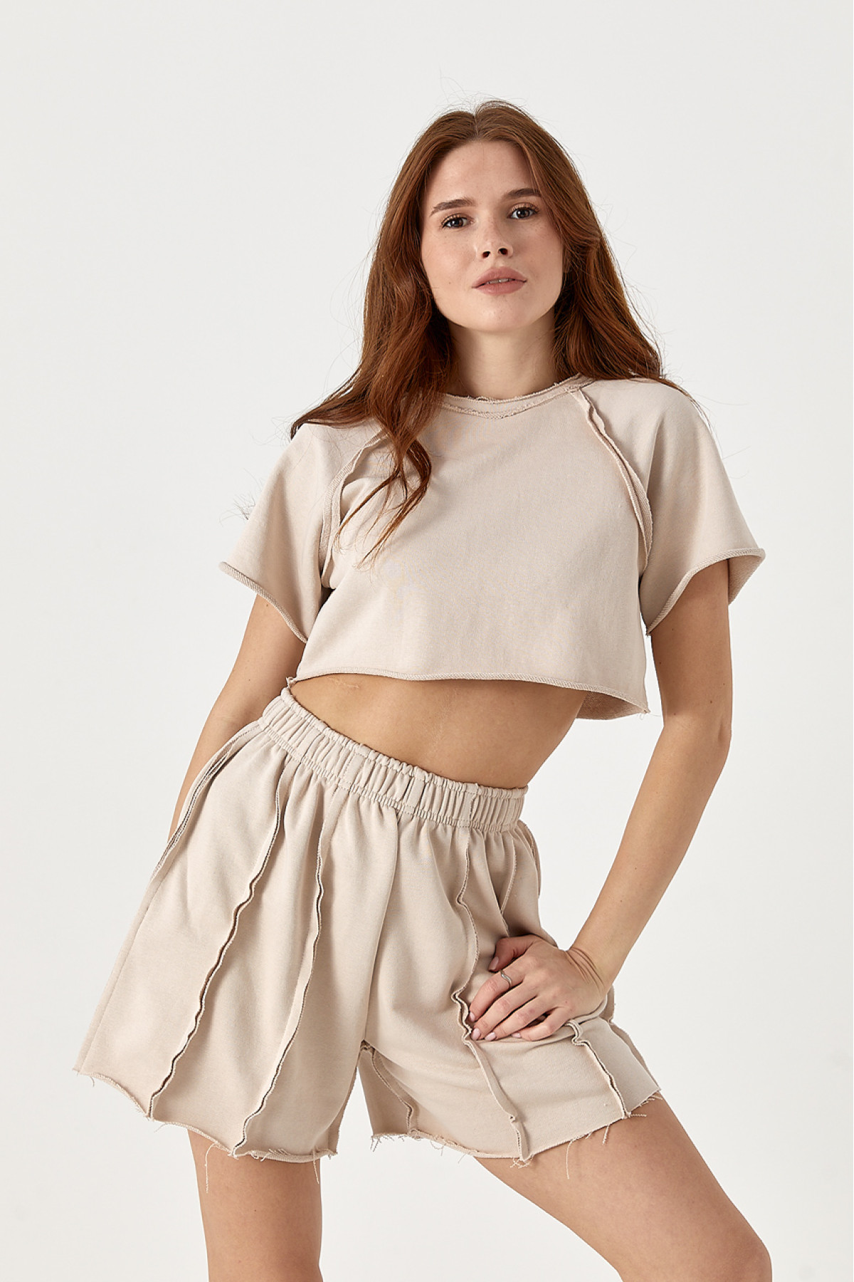 Спортивний костюм зі швами навиворіт  бежевий колір