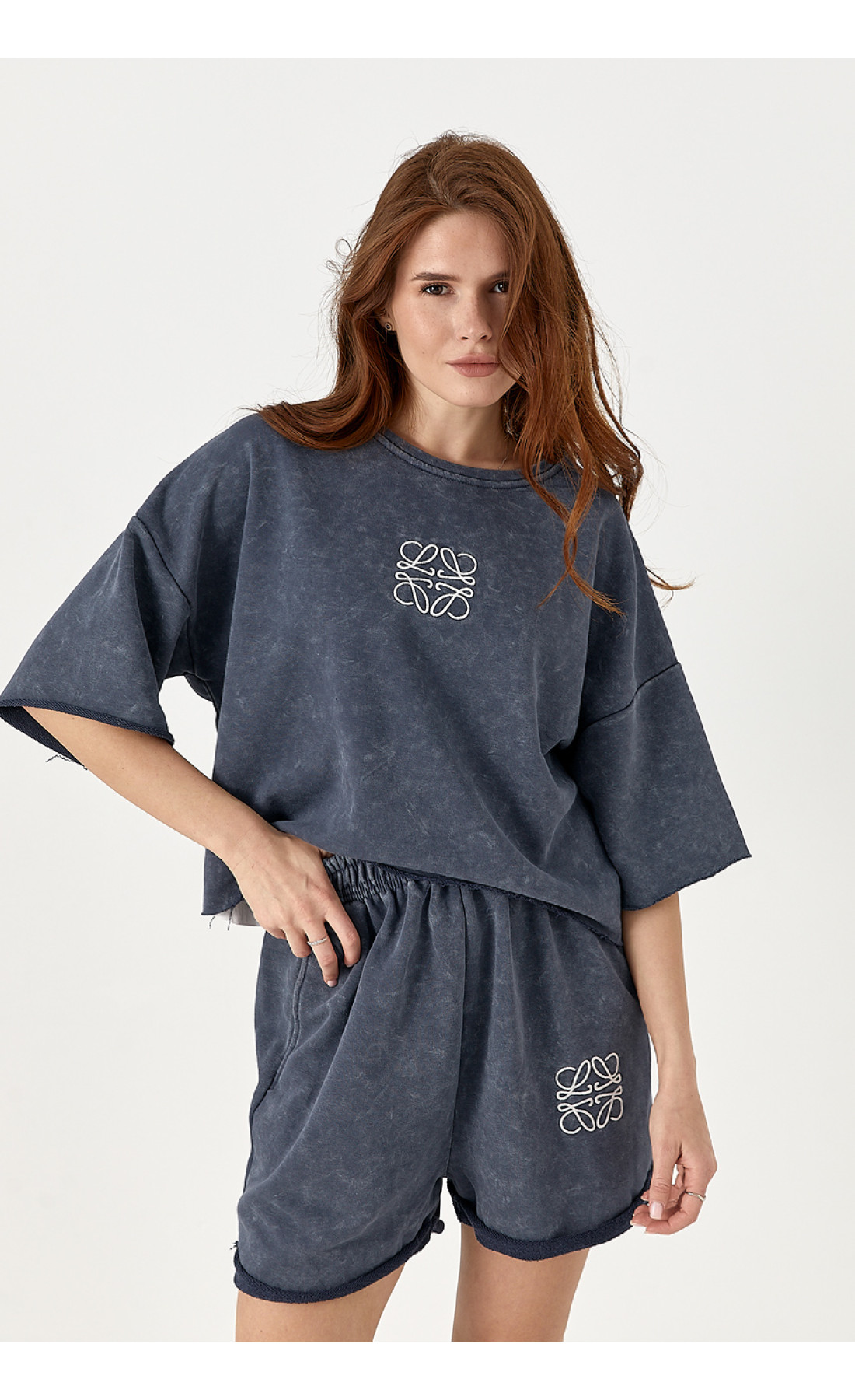 Спортивний костюм із футболкою та шортами вільного крою  сірий колір