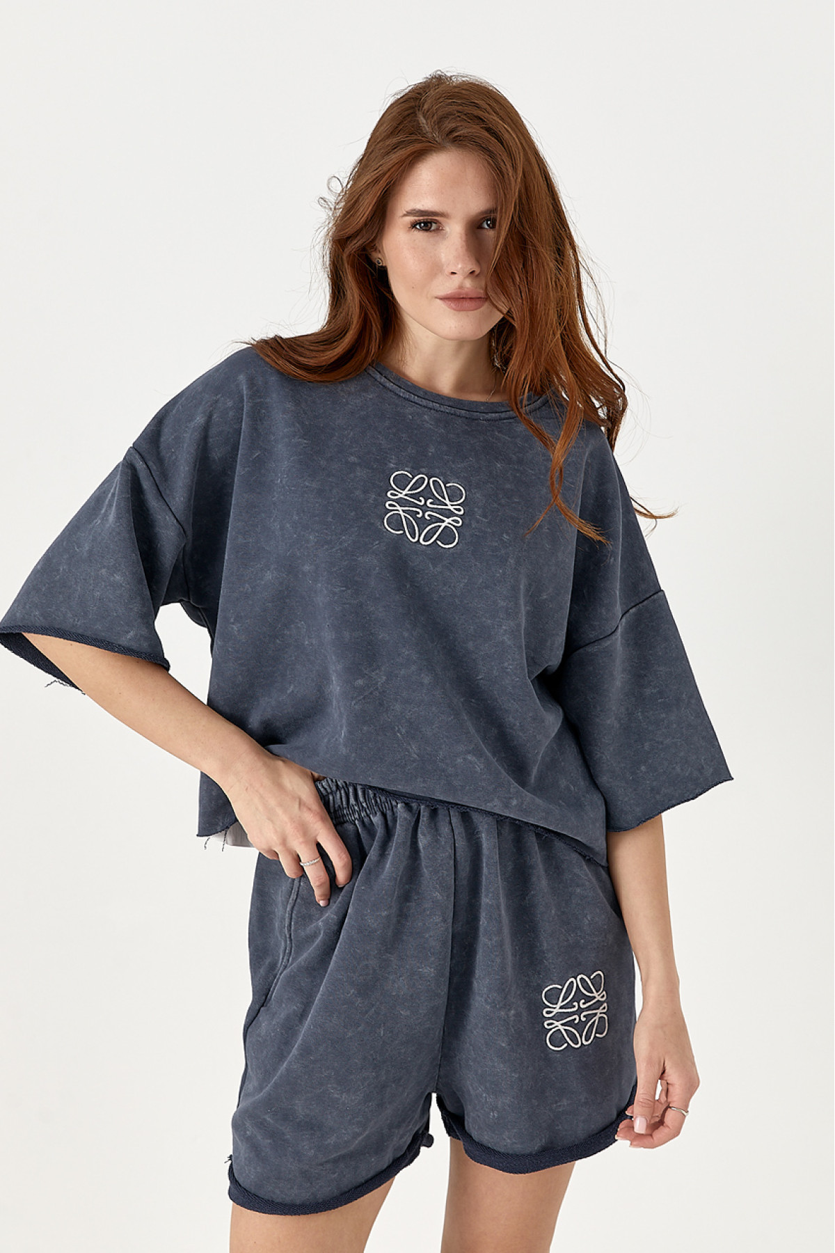 Спортивний костюм із футболкою та шортами вільного крою  сірий колір