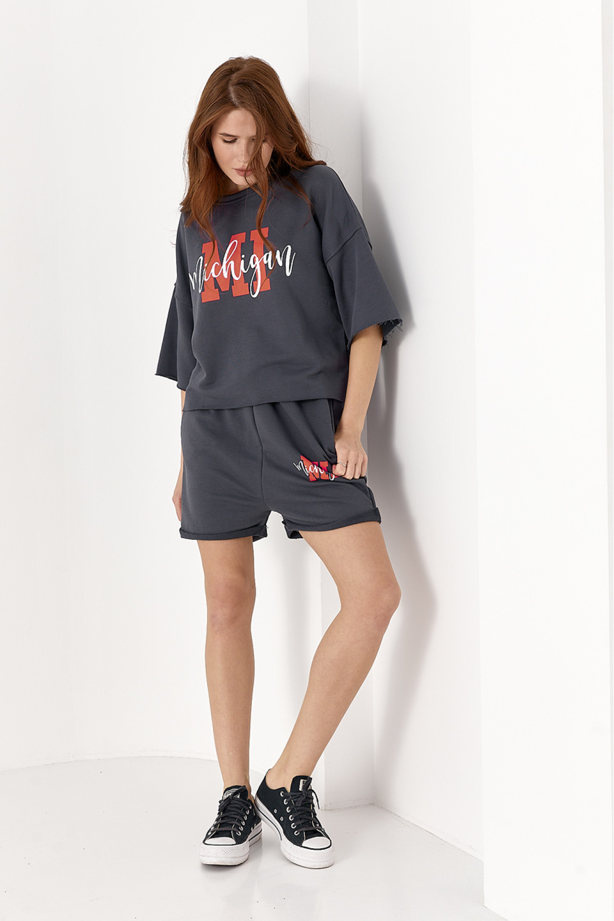 Спортивний костюм з принтом Michigan  темносірий колір