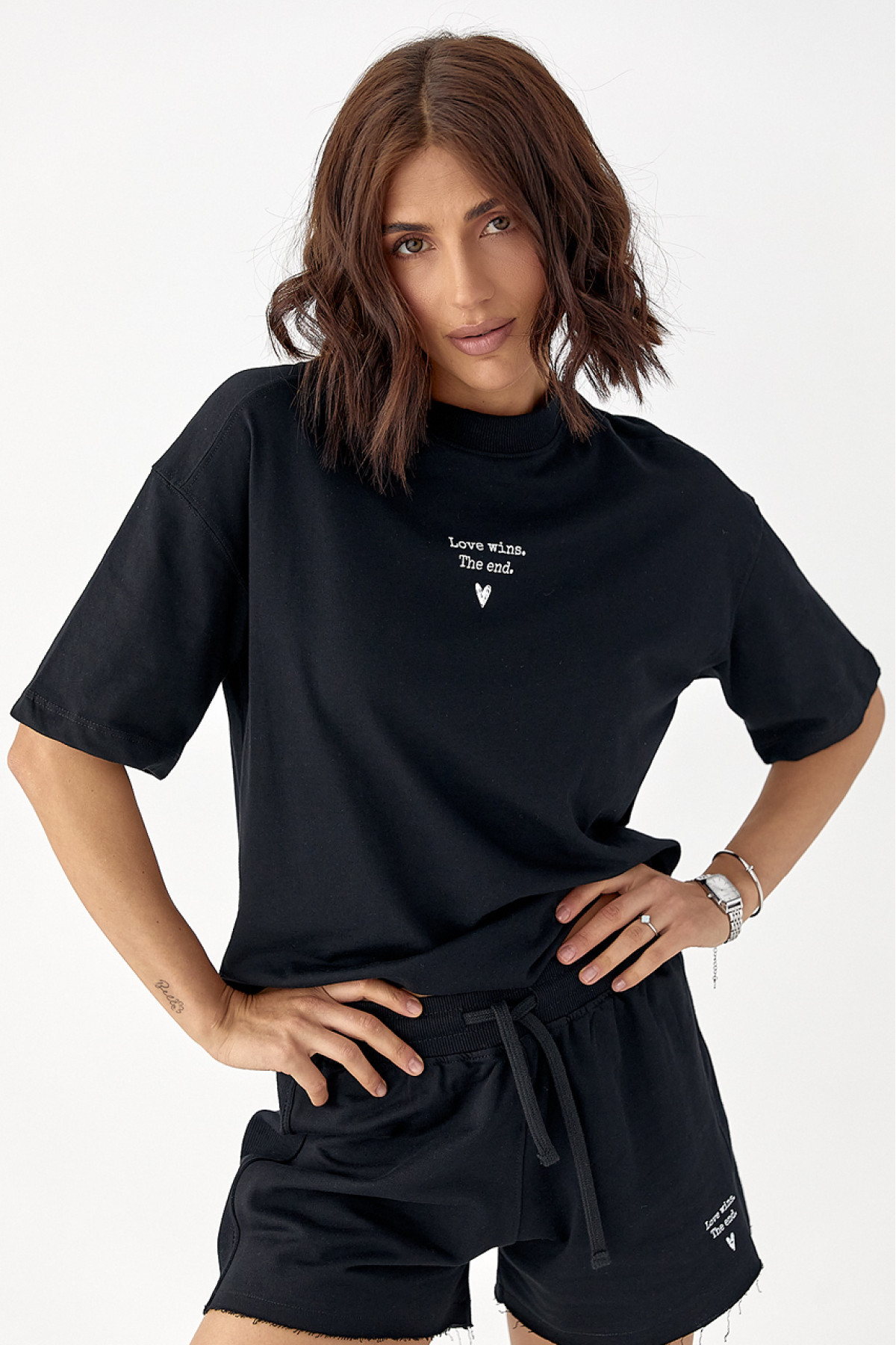 Літній спортивний костюм із шортами  чорний колір