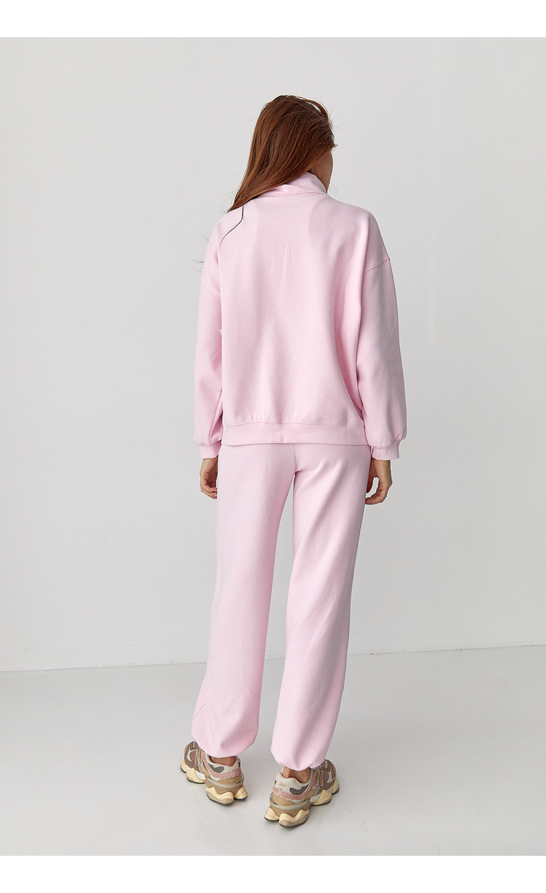 Вільний спортивний костюм зі світшотом на блискавці та прямими штанами  пудра колір