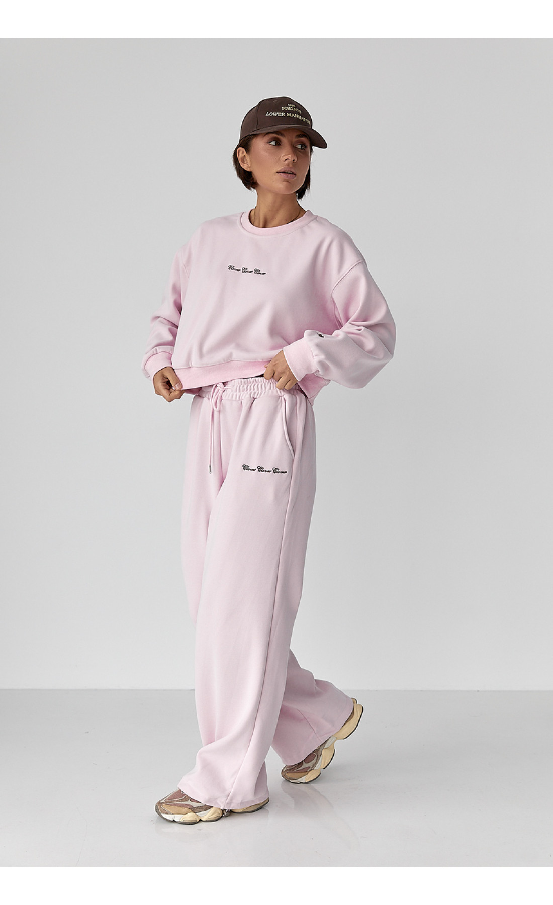 Спортивний костюм із плюшевим начосом з коротким світшотом та штанами палаццо  пудра колір