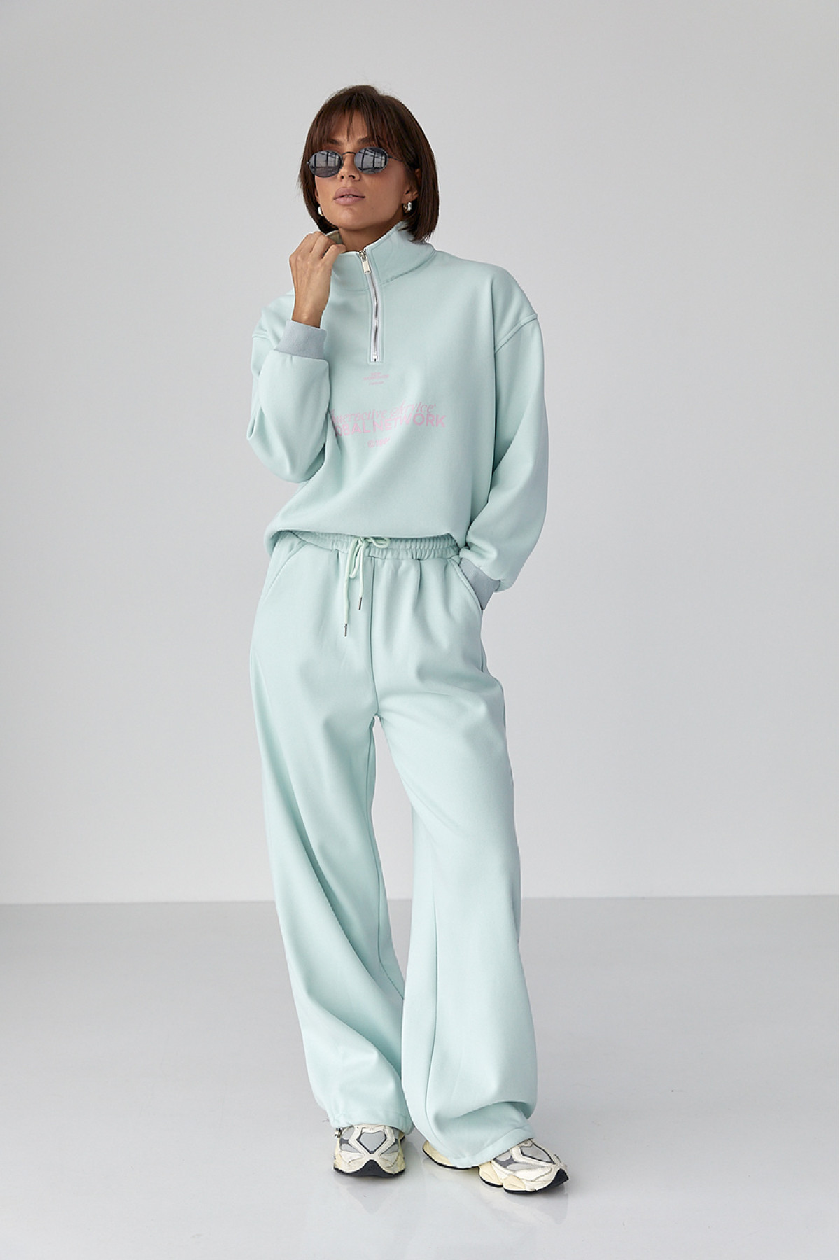 Теплий спортивний костюм з написами  бірюзовий колір
