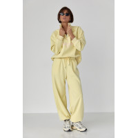 Теплий спортивний костюм з написами  лимонний колір