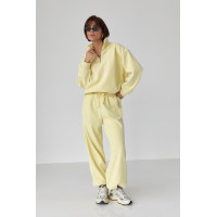 Теплий спортивний костюм з написами  лимонний колір