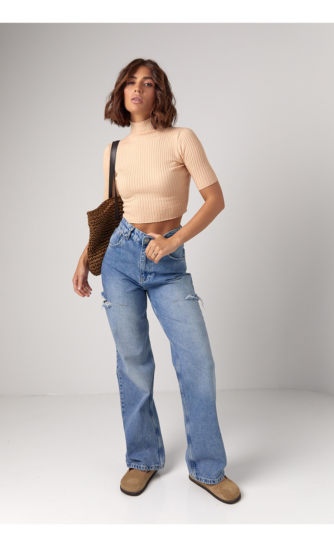 Жіноча вкорочена водолазка з коротким рукавом  бежевий колір